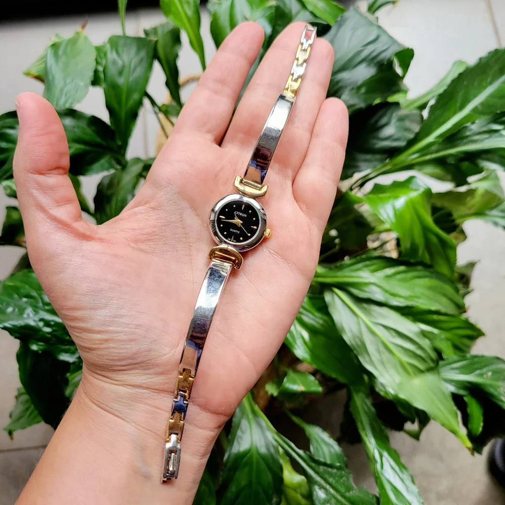 Citron Quartz Dainty Silver Watch